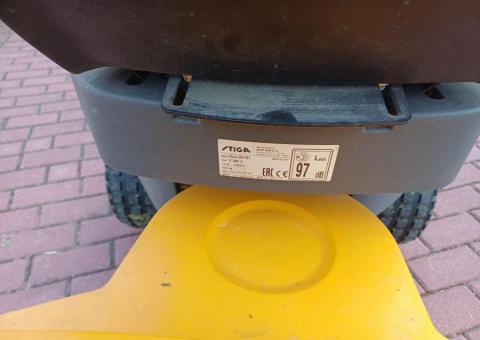 Sprzedam kosiarkę - traktorek STIGA VILLA 520 HST V302S - 7